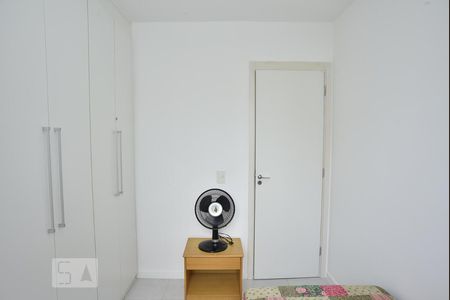 Quarto 1 de apartamento para alugar com 2 quartos, 51m² em Jacarepaguá, Rio de Janeiro