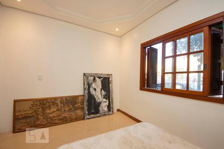 Quarto 2 de casa para alugar com 2 quartos, 220m² em Rubem Berta, Porto Alegre