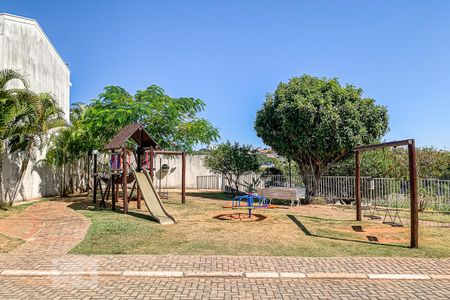 Casa de condomínio para alugar com 95m², 3 quartos e 2 vagasPlayground