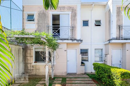 Casa de condomínio para alugar com 95m², 3 quartos e 2 vagasFachada