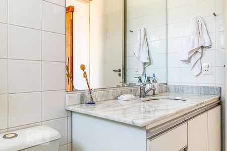 Casa de condomínio para alugar com 95m², 3 quartos e 2 vagasBanheiro do Quarto 3
