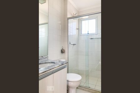 Casa de condomínio para alugar com 95m², 3 quartos e 2 vagasBanheiro do Quarto 2