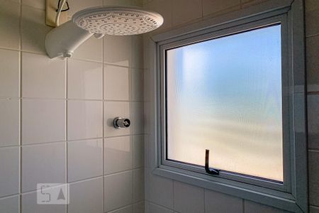 Casa de condomínio para alugar com 95m², 3 quartos e 2 vagasBanheiro do Quarto 2