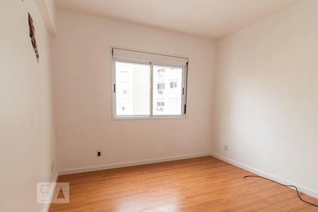 Suíte 1 de apartamento à venda com 2 quartos, 68m² em Vila Ipiranga, Porto Alegre