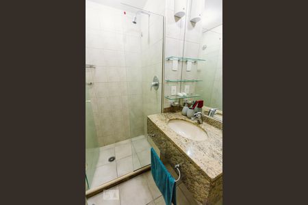 Banheiro de kitnet/studio à venda com 1 quarto, 31m² em Perdizes, São Paulo