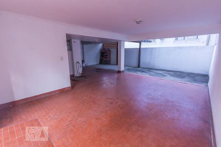 Casa à venda com 310m², 3 quartos e 3 vagasGaragem
