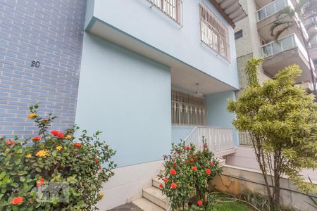 Casa à venda com 310m², 3 quartos e 3 vagasFachada da casa