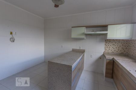 Casa à venda com 310m², 3 quartos e 3 vagasCozinha
