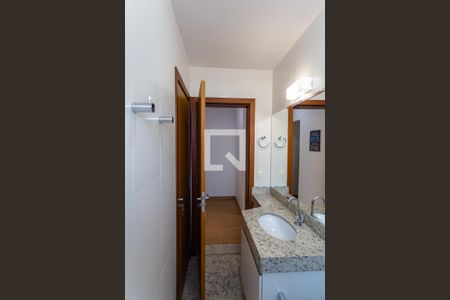 Apartamento para alugar com 62m², 2 quartos e 2 vagasBanheiro da Semi-Suíte/Banheiro Social