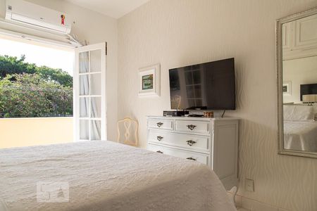 Casa de condomínio à venda com 470m², 6 quartos e 4 vagasSuíte 3