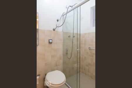 Casa de condomínio à venda com 470m², 6 quartos e 4 vagasBanheiro suíte 4