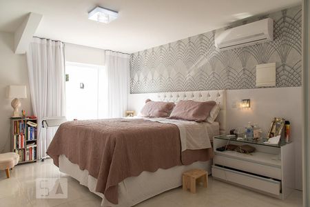 Casa de condomínio à venda com 470m², 6 quartos e 4 vagasSuíte 1