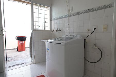 Casa de condomínio à venda com 470m², 6 quartos e 4 vagasÁrea de Serviço