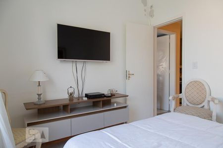 Casa de condomínio à venda com 470m², 6 quartos e 4 vagasQuarto 1