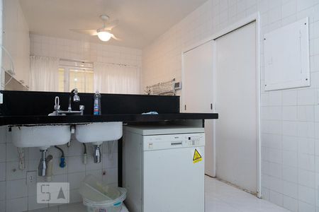 Casa de condomínio à venda com 470m², 6 quartos e 4 vagasCozinha