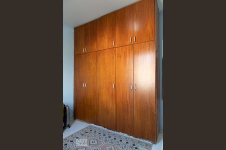 Casa de condomínio à venda com 470m², 6 quartos e 4 vagasQuarto 2