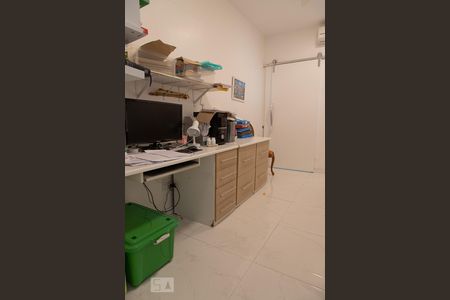 Casa de condomínio à venda com 470m², 6 quartos e 4 vagasSuíte 4