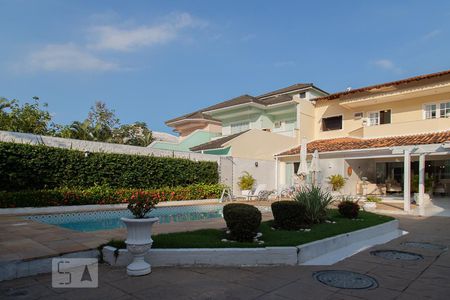Casa de condomínio à venda com 470m², 6 quartos e 4 vagasFachada