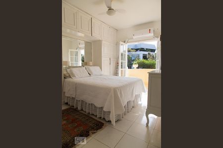 Casa de condomínio à venda com 470m², 6 quartos e 4 vagasSuíte 3