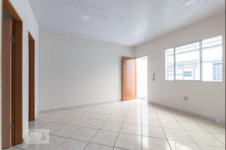 Sala de casa para alugar com 1 quarto, 35m² em João Pinheiro, Belo Horizonte