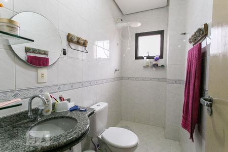 Casa de condomínio à venda com 155m², 3 quartos e 3 vagasBanheiro Social