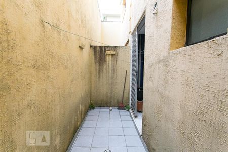 Casa de condomínio à venda com 155m², 3 quartos e 3 vagasQuintal
