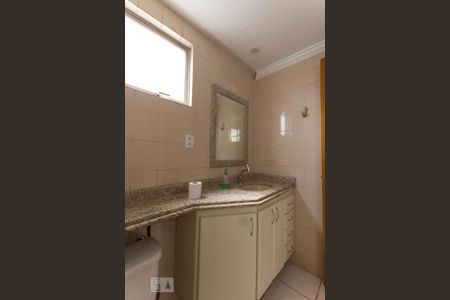 Apartamento à venda com 110m², 3 quartos e 1 vaga Apartamento à venda com 110m², 3 quartos e 1 vagaBanheiro