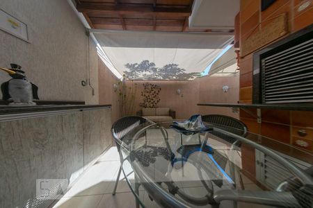 Casa de condomínio para alugar com 90m², 2 quartos e 3 vagasÁrea comum - Churrasqueira