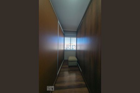 Casa de condomínio para alugar com 90m², 2 quartos e 3 vagasCloset