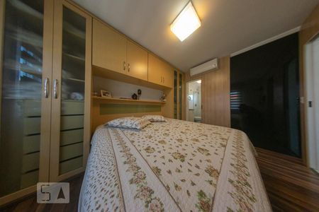 Suíte de casa de condomínio para alugar com 2 quartos, 90m² em Cajuru, Curitiba