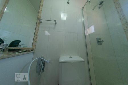Casa de condomínio para alugar com 90m², 2 quartos e 3 vagasBanheiro