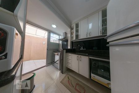 Casa de condomínio para alugar com 90m², 2 quartos e 3 vagasCozinha