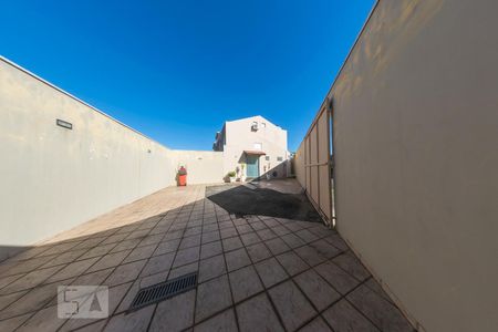 Casa de condomínio para alugar com 90m², 2 quartos e 3 vagasÁrea Externa