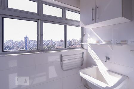 Área de Serviço de apartamento para alugar com 1 quarto, 51m² em Vila Anglo Brasileira, São Paulo