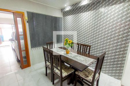 Sala de Jantar de casa à venda com 3 quartos, 200m² em Guajuviras, Canoas