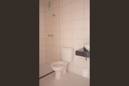 Apartamento para alugar com 46m², 2 quartos e 1 vaga Apartamento para alugar com 46m², 2 quartos e 1 vagaBanheiro