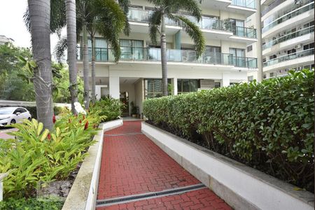 Apartamento para alugar com 72m², 3 quartos e 1 vagaEntrada fachada