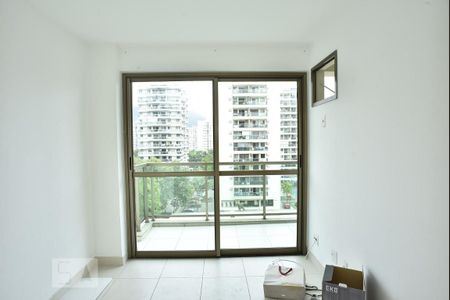 Quarto 1 de apartamento para alugar com 3 quartos, 72m² em Jacarepaguá, Rio de Janeiro