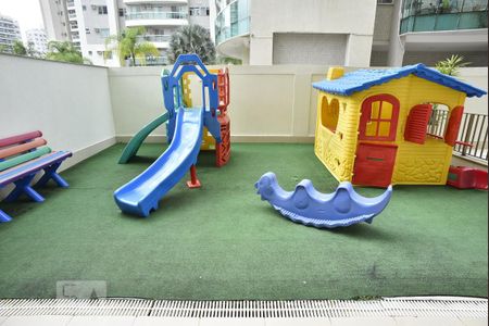 Apartamento para alugar com 72m², 3 quartos e 1 vagaÁrea Comum - Playground