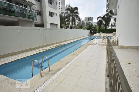 Apartamento para alugar com 72m², 3 quartos e 1 vagaÁrea comum - Piscina