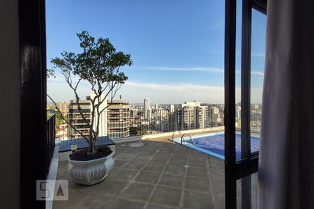 Apartamento à venda com 217m², 2 quartos e 2 vagasCobertura