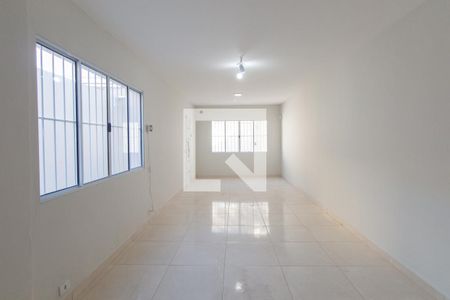 Casa para alugar com 150m², 3 quartos e 1 vagaSala