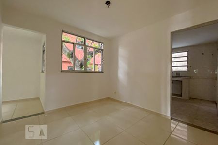 Casa para alugar com 100m², 2 quartos e 1 vaga Casa para alugar com 100m², 2 quartos e 1 vagaSala de Jantar