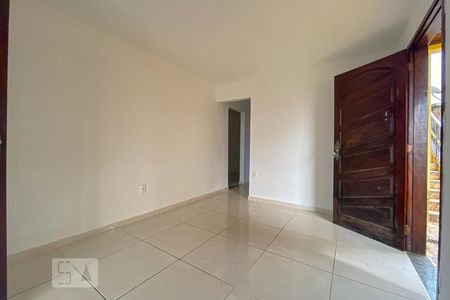 Sala de casa para alugar com 2 quartos, 100m² em Irajá, Rio de Janeiro