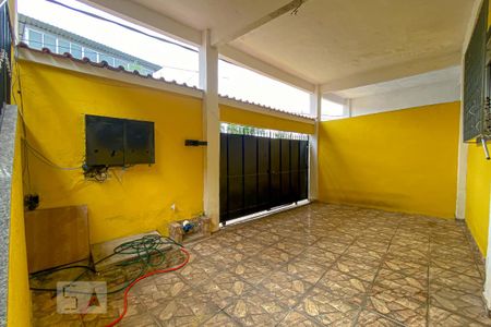 Casa para alugar com 100m², 2 quartos e 1 vaga Casa para alugar com 100m², 2 quartos e 1 vagaGaragem