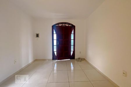 Sala de casa para alugar com 2 quartos, 100m² em Irajá, Rio de Janeiro