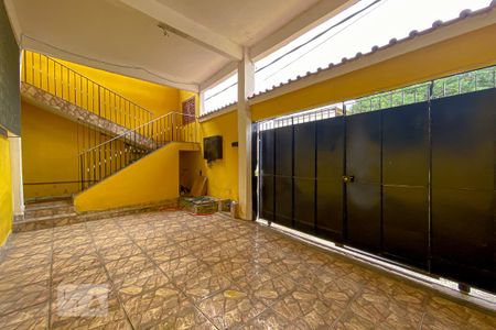 Casa para alugar com 100m², 2 quartos e 1 vaga Casa para alugar com 100m², 2 quartos e 1 vagaGaragem