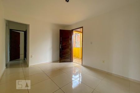 Sala de casa para alugar com 2 quartos, 100m² em Irajá, Rio de Janeiro