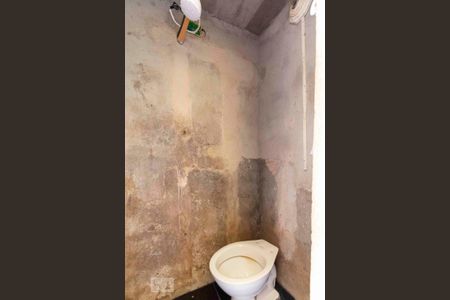 Casa à venda com 147m², 2 quartos e 2 vagasBanheiro Serviço