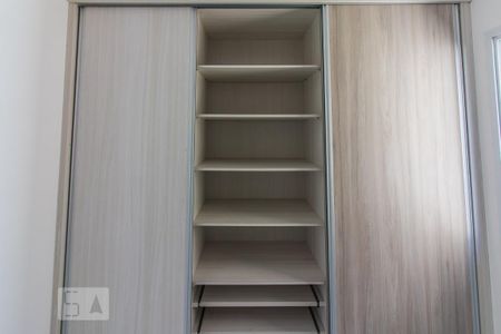 Casa para alugar com 48m², 1 quarto e 1 vaga Casa para alugar com 48m², 1 quarto e 1 vagaQuarto
